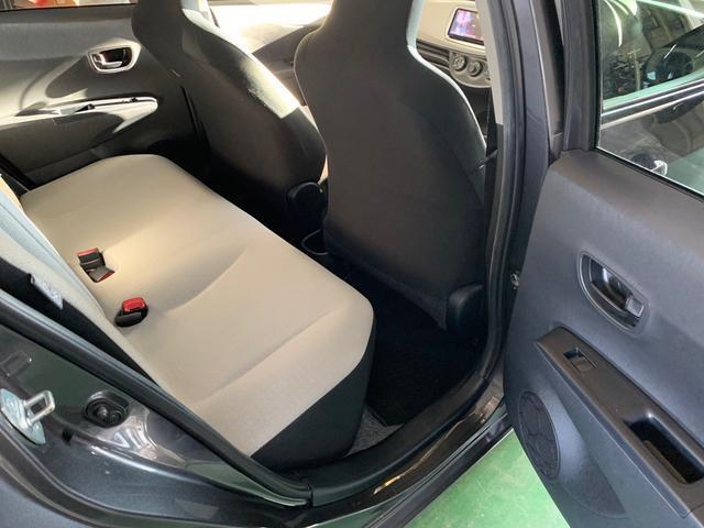 TOYOTA VITZ 2012